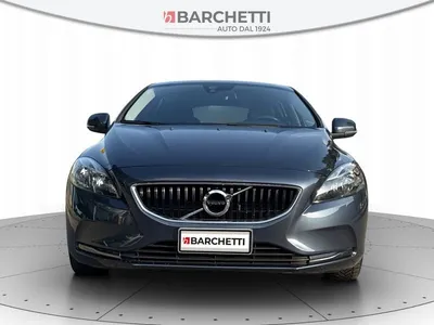 Volvo V40 – 2/24